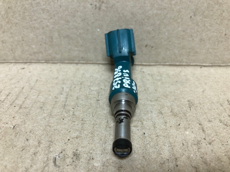 Форсунка топливная PRIUS - 30 09-17 ZVW30 Форсунка топливная PRIUS - 30 09-17 ZVW30