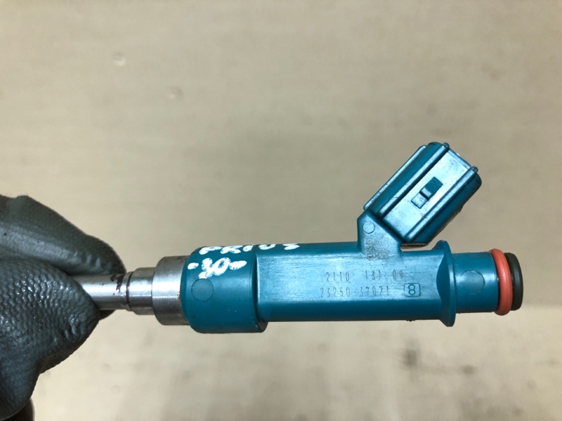 Форсунка топливная PRIUS - 30 09-17 ZVW30 Форсунка топливная PRIUS - 30 09-17 ZVW30