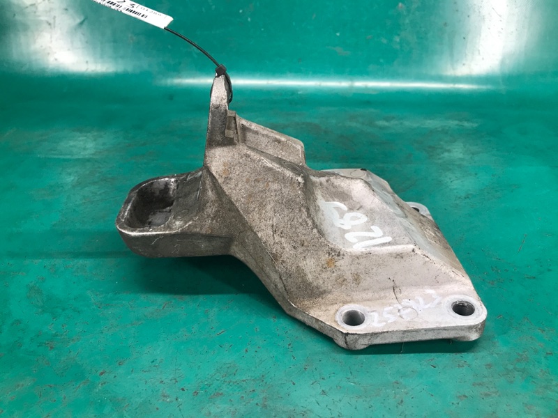 Кронштейн опоры двигателя левый M35/M45 04-10 2008 Седан 3.5 VQ35DE