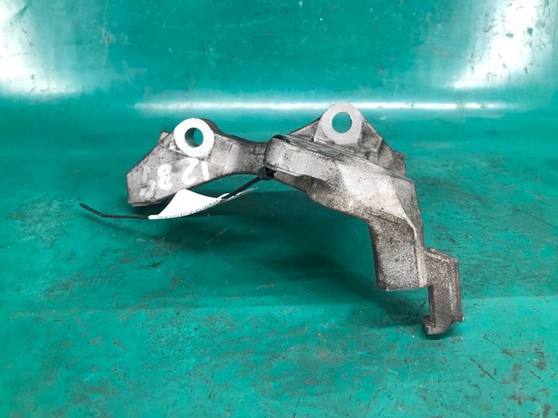 Кронштейн компрессора кондиционера M35/M45 04-10 2008 Седан 3.5 VQ35DE