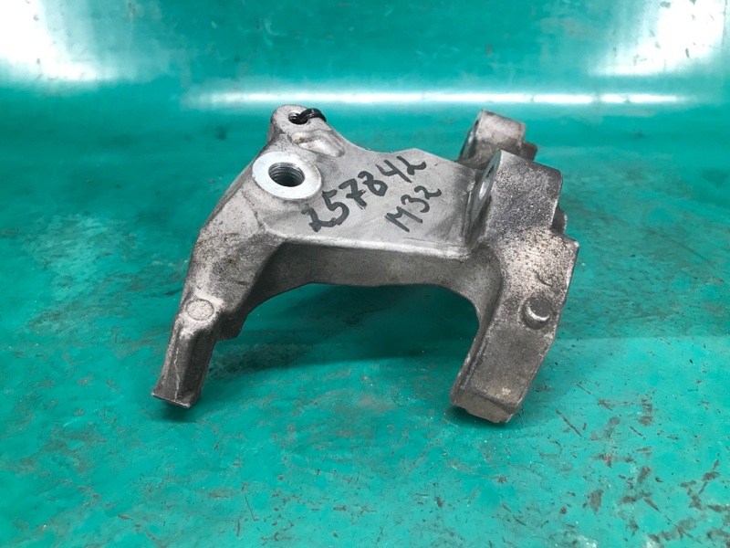 Кронштейн компрессора кондиционера M35/M45 04-10 2008 Седан 3.5 VQ35DE