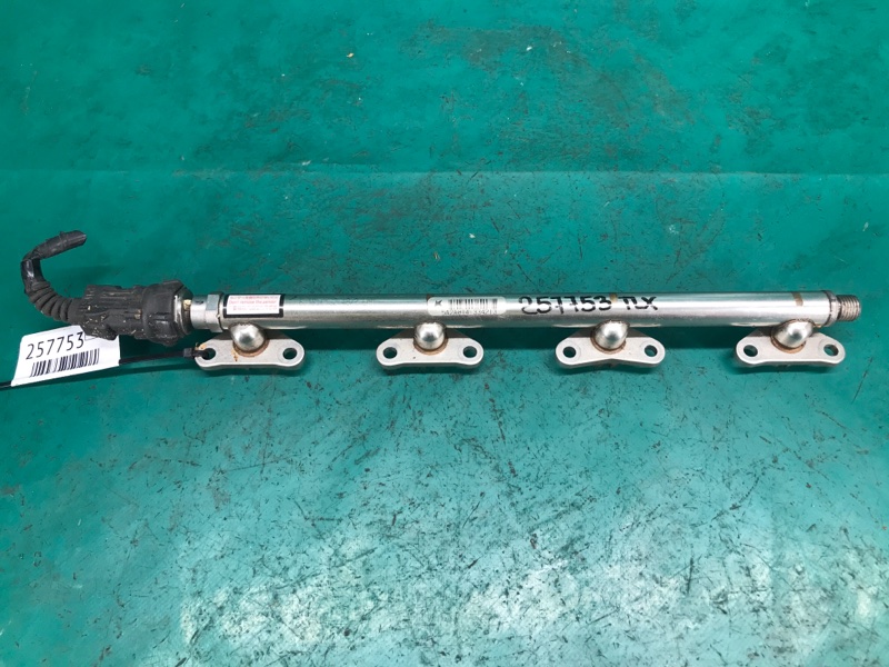 Датчик давления топлива ACURA TLX 14-17 2016 Седан 2.4L 4 16011-5A2-305 Б/У