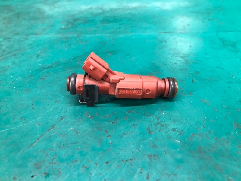 Форсунка топливная HYUNDAI ELANTRA MD 10-15 Седан 1.8 G4NB