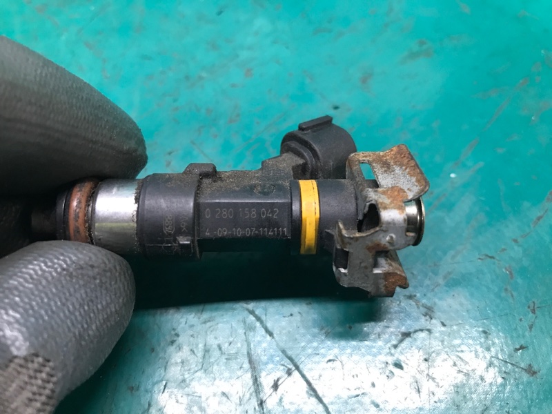 Форсунка топливная M35/M45 04-10 2008 Седан 3.5 VQ35DE