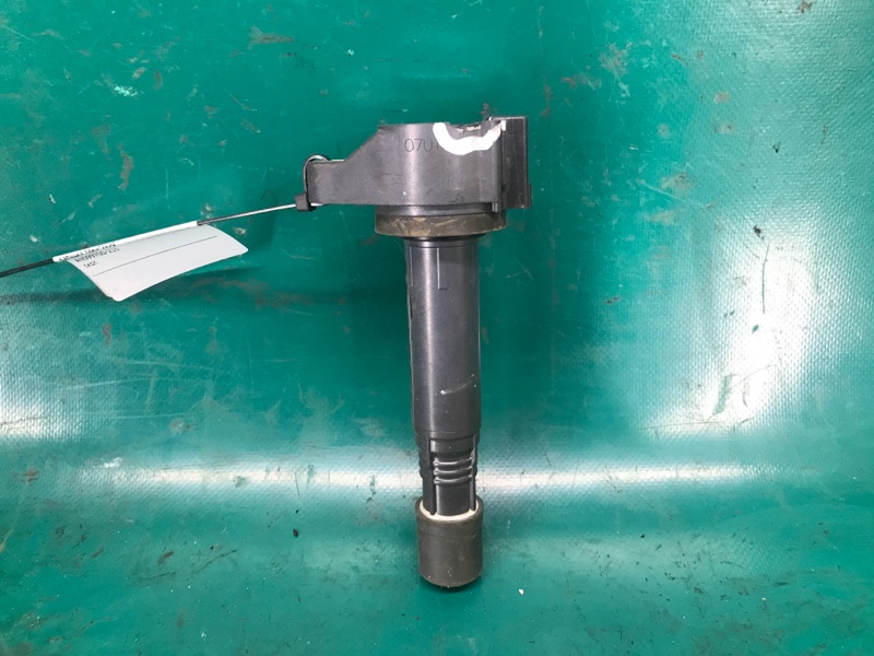 Запчасть катушка зажигания ACURA RDX 12-19 2018 Внедорожник 3.5 30520-5G0-A01 Б/У Катушка зажигания ACURA RDX 12-19 2018 Внедорожник 3.5 30520-5G0-A01 Б/У