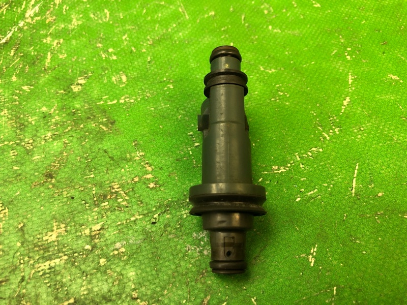 Запчасть форсунка топливная LEXUS ES300 96-01 1998 MCV20 3.0 1MZFE 23209-20020 Б/У Форсунка топливная LEXUS ES300 96-01 1998 MCV20 3.0 1MZFE 23209-20020 Б/У