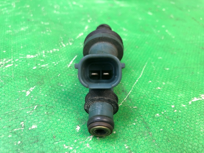 Форсунка топливная ES300 96-01 1998 MCV20 3.0 1MZFE