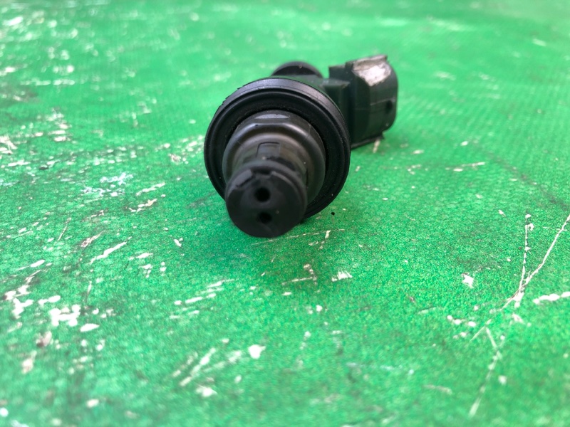 Форсунка топливная ES300 96-01 1998 MCV20 3.0 1MZFE Форсунка топливная ES300 96-01 1998 MCV20 3.0 1MZFE