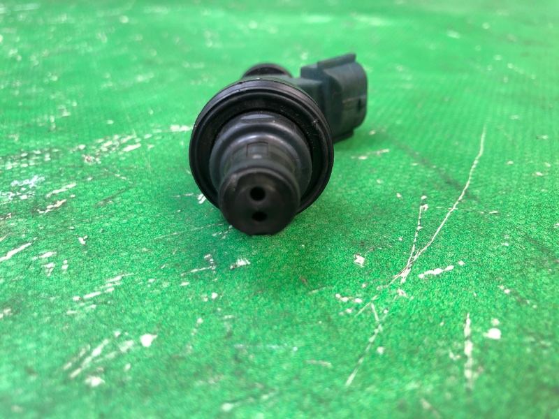 Форсунка топливная ES300 96-01 1998 MCV20 3.0 1MZFE