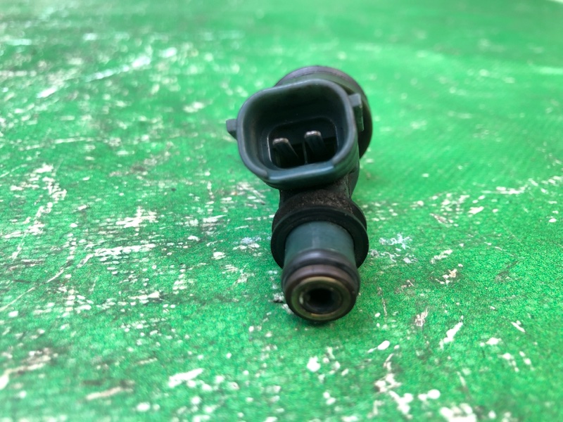 Форсунка топливная ES300 96-01 1998 MCV20 3.0 1MZFE