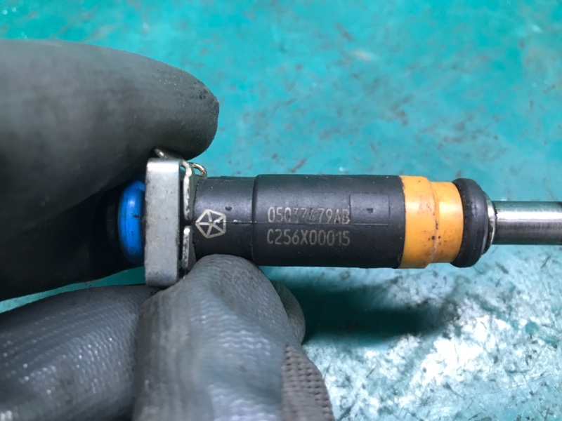 Форсунка топливная GRAND CHEROKEE 11-22 2013 Внедорожник 5.7 Форсунка топливная GRAND CHEROKEE 11-22 2013 Внедорожник 5.7