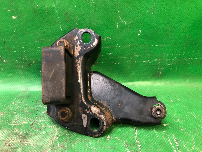 Кронштейн опоры двигателя LEXUS ES300 96-01 1998 MCV20 3.0 1MZFE 1231320040 Б/У