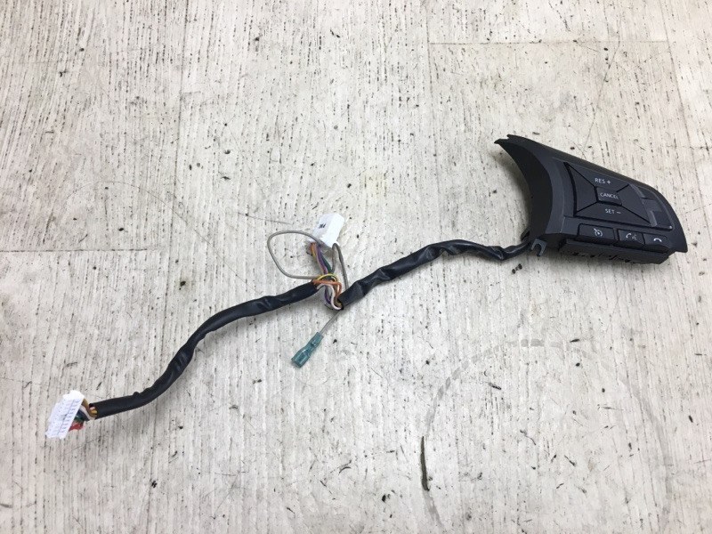 Кнопки на руль правые NISSAN X-TRAIL/ROGUE T32 13-20 2017 T32 2.5 QR25DE 25550-6FL1A Б/У