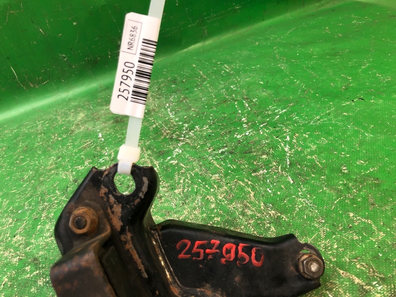 Кронштейн опоры двигателя ES300 96-01 1998 MCV20 3.0 1MZFE