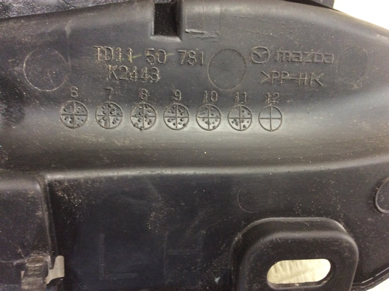 Пластик под лобовое стекло / Жабо левый CX-9 06-16 2012 3.7 CA