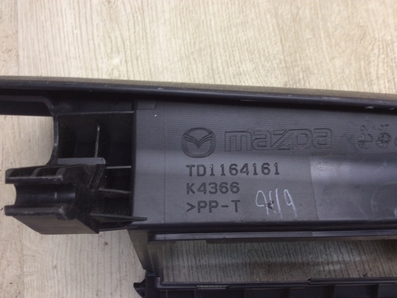 Бардачок CX-9 06-16 2012 3.7 CA