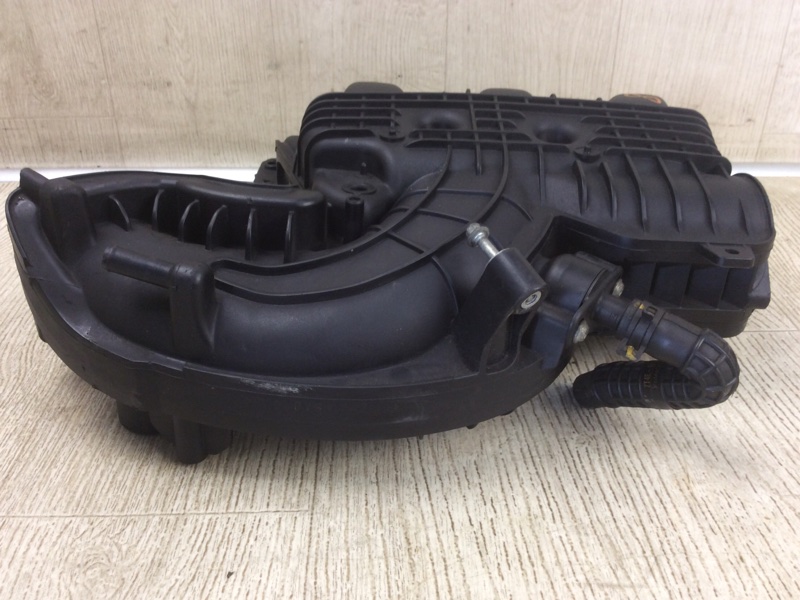 Коллектор впускной CX-9 06-16 2012 3.7 CA Коллектор впускной CX-9 06-16 2012 3.7 CA