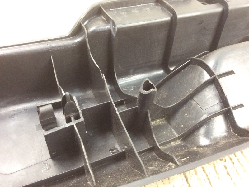 Накладка на порог багажника CX-9 06-16 2012 3.7 CA