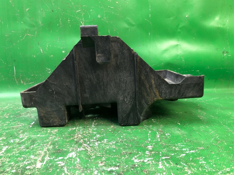 Полка аккумулятора MAZDA CX-7 06-12 EG22-56-041F Б/У