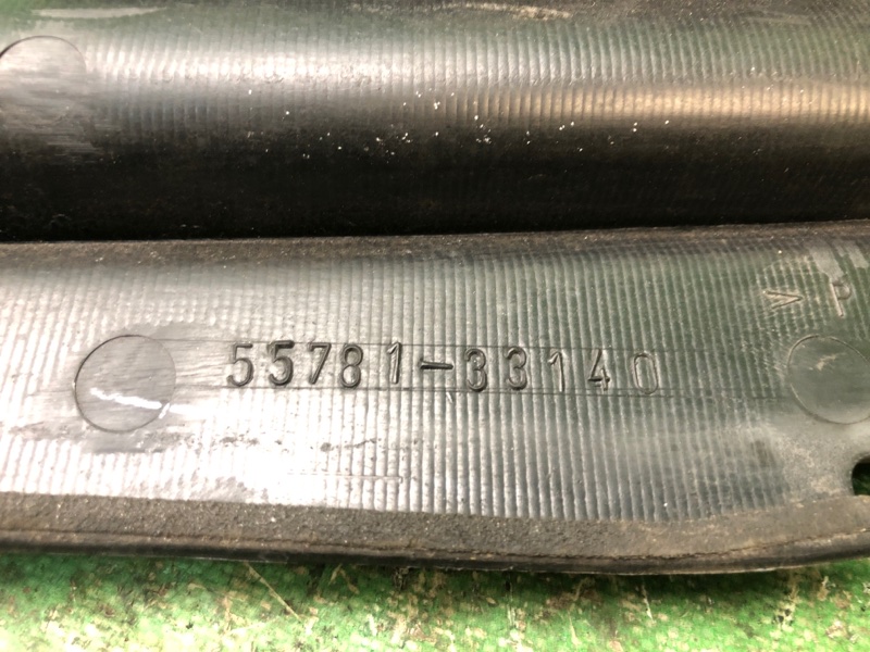 Пластик под лобовое стекло / Жабо передний правый ES300 96-01 1998 MCV20 3.0 1MZFE