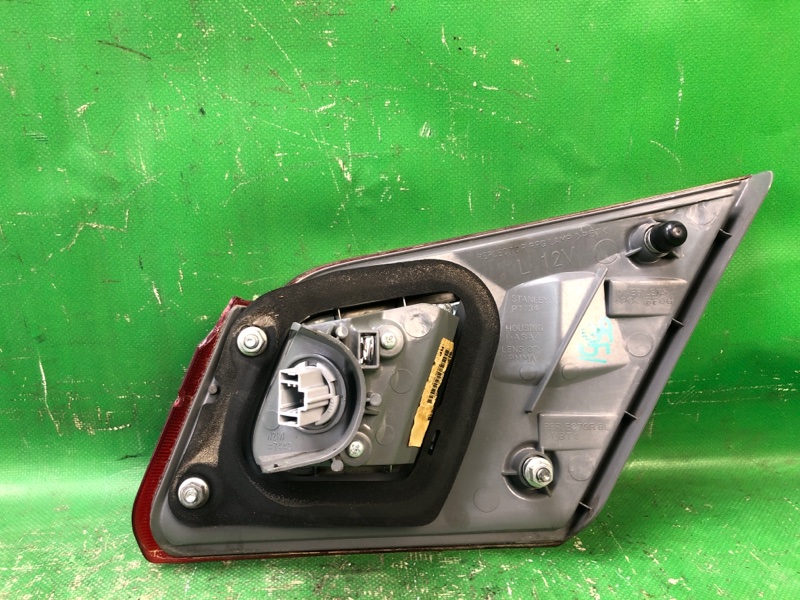 Фонарь внутренний задний левый GALANT 03-12 2010 Седан 2.4 4G69