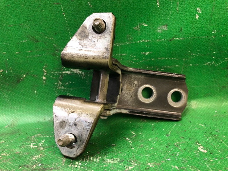 Петля двери верхняя передняя левая MITSUBISHI GALANT 03-12 Седан 2.4 4G69