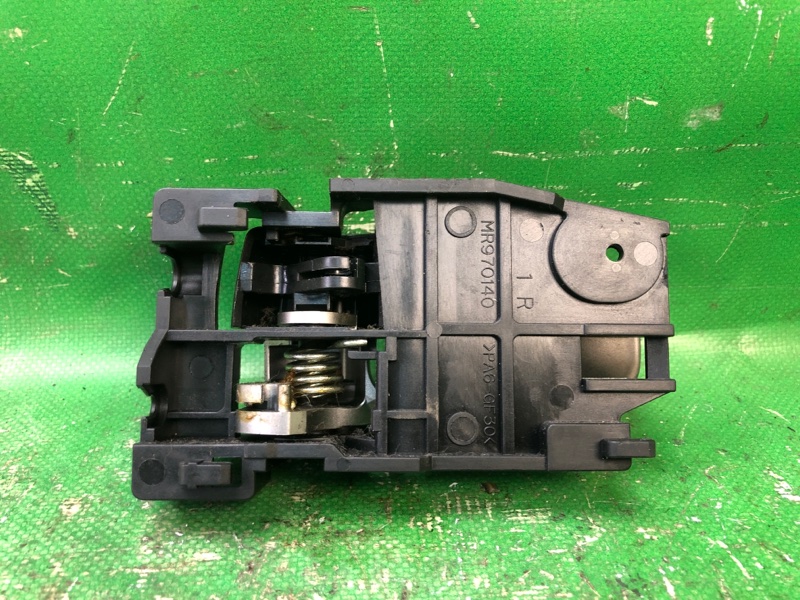 Ручка двери внутренняя задняя правая MITSUBISHI GALANT 03-12 Седан 2.4 4G69