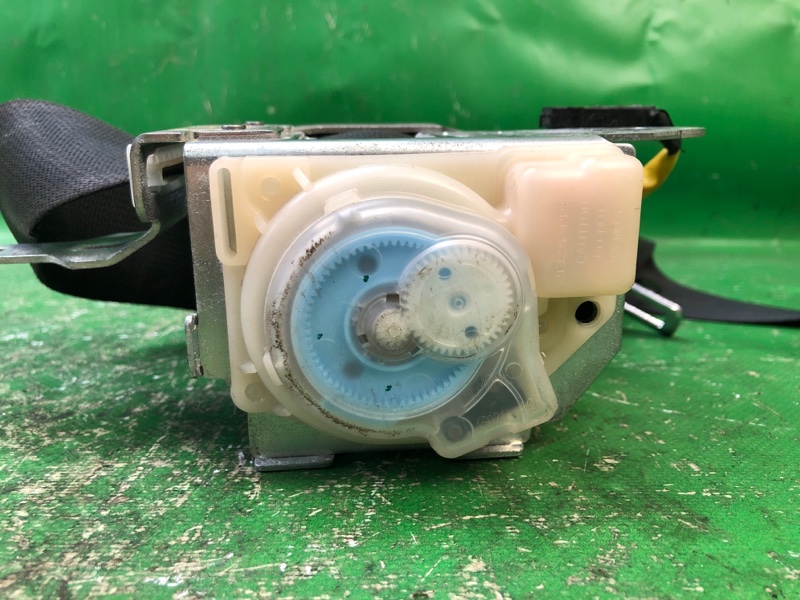 Ремень безопасности передний правый GALANT 03-12 2010 Седан 2.4 4G69