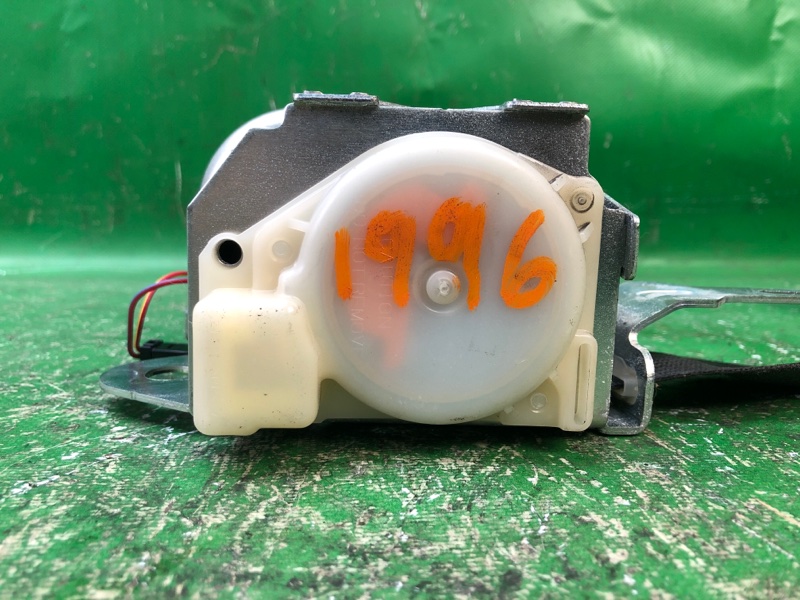 Ремень безопасности передний левый MITSUBISHI GALANT 03-12 Седан 2.4 4G69 Ремень безопасности передний левый MITSUBISHI GALANT 03-12 Седан 2.4 4G69