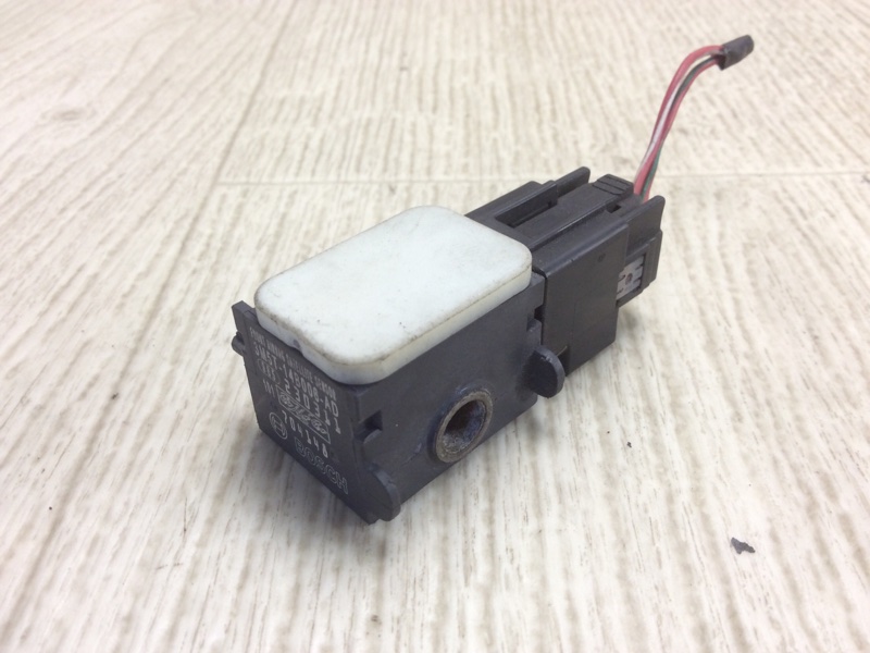 Запчасть датчик удара передний MAZDA CX-9 06-16 2012 3.7 CA BP4K-57-K1XB Б/У Датчик удара передний MAZDA CX-9 06-16 2012 3.7 CA BP4K-57-K1XB Б/У