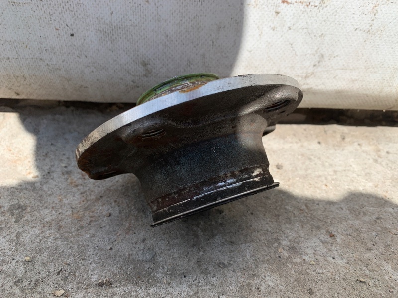 Ступица задняя JETTA USA 10-17 2011 CBTA 2.5L