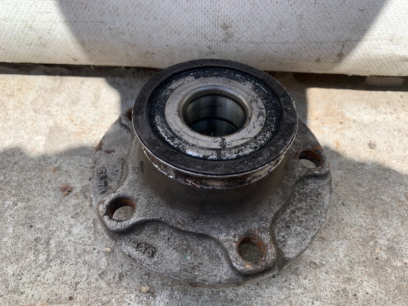 Ступица задняя VOLKSWAGEN JETTA USA 10-17 CBTA 2.5L