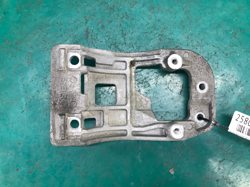 Кронштейн компрессора кондиционера TOYOTA SOLARA 03-09 2006 Кабриолет 3.3 3MZ-FE 88431-07021 Б/У