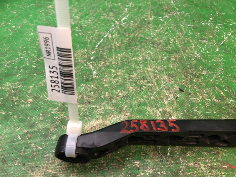 Поводок стеклоочистителя передний передний левый GALANT 03-12 2010 Седан 2.4 4G69 Поводок стеклоочистителя передний передний левый GALANT 03-12 2010 Седан 2.4 4G69