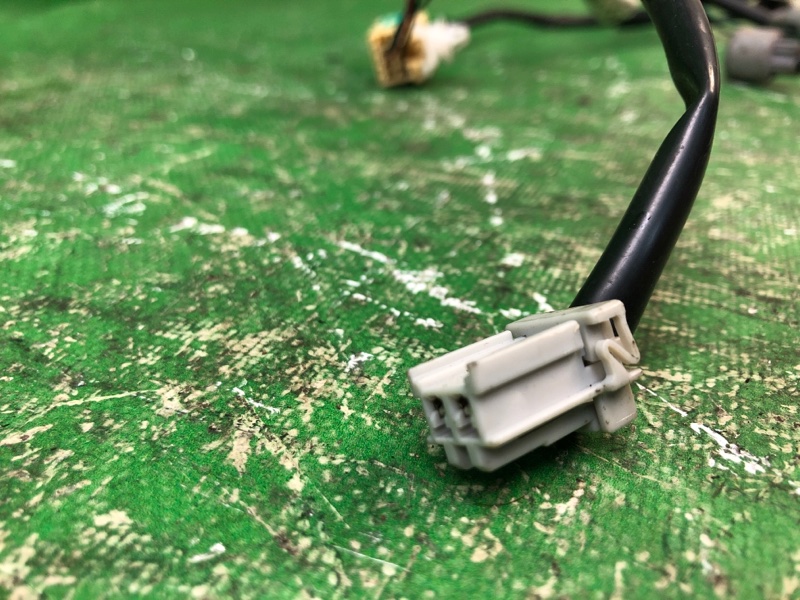 Проводка крышки багажника GALANT 03-12 2010 Седан 2.4 4G69 Проводка крышки багажника GALANT 03-12 2010 Седан 2.4 4G69