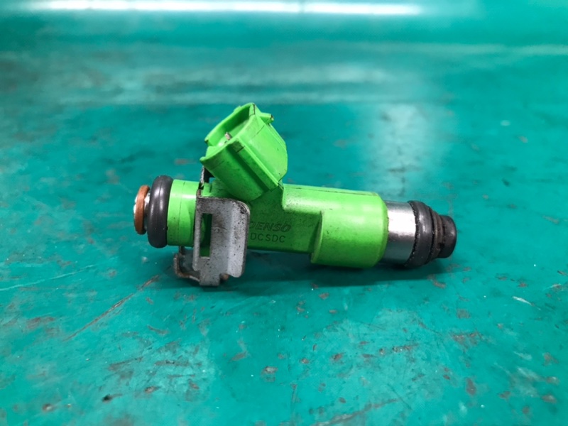 Форсунка топливная QUEST S 11-17 2014 Минивен E52 3.5