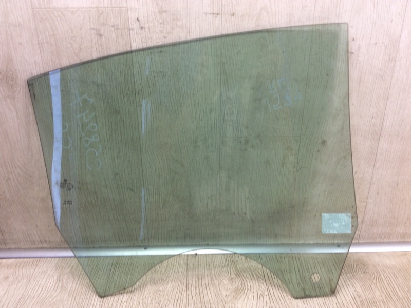 Стекло двери заднее левое VOLKSWAGEN PASSAT CC 12-18 Седан 2.0 CBFA