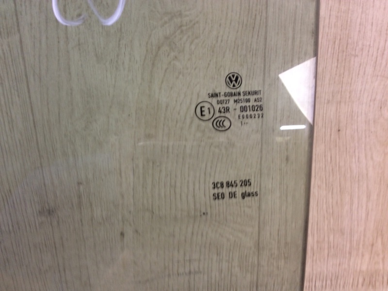 Стекло двери заднее левое PASSAT CC 12-18 2013 Седан 2.0 CBFA