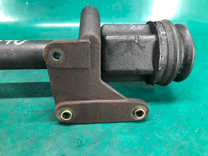 Вал промежуточный привода S70 97-00 1999 Седан 2.5 Вал промежуточный привода S70 97-00 1999 Седан 2.5