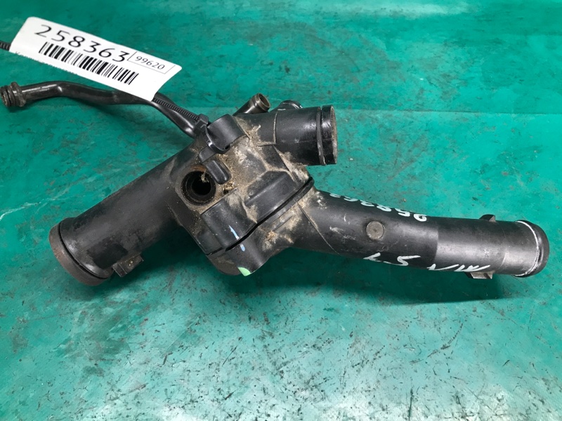 Корпус термостата JETTA USA 10-17 2011 Седан CBTA 2.5L