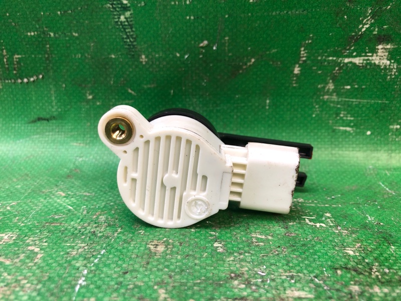 Датчик положения педали тормоза CHEVROLET EQUINOX 17- 1.5 LYX