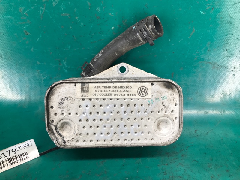 Теплообменник двигателя VOLKSWAGEN JETTA USA 10-17 2011 Седан CBTA 2.5L 07K 117 021 C Б/У