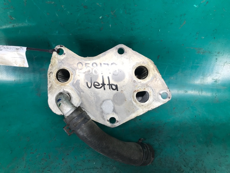 Теплообменник двигателя JETTA USA 10-17 2011 Седан CBTA 2.5L