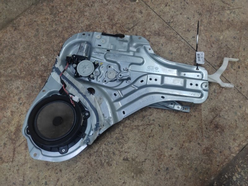 Запчасть стеклоподъемник задний правый KIA SOUL AM 08-13 2012 Хетчбек 2.0 83402-2K001 Б/У Стеклоподъемник задний правый KIA SOUL AM 08-13 2012 Хетчбек 2.0 83402-2K001 Б/У