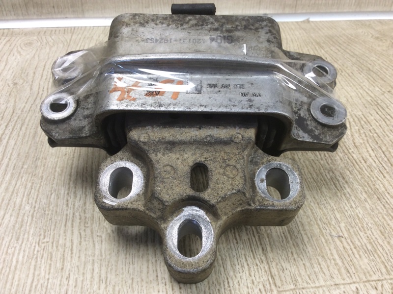 Подушка АКПП VOLKSWAGEN PASSAT CC 12-18 Седан 2.0 CBFA Подушка АКПП VOLKSWAGEN PASSAT CC 12-18 Седан 2.0 CBFA