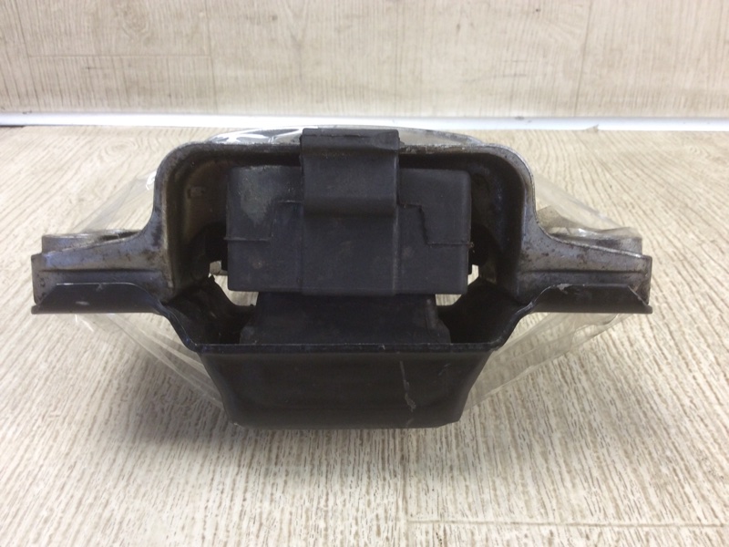 Подушка АКПП PASSAT CC 12-18 2013 Седан 2.0 CBFA Подушка АКПП PASSAT CC 12-18 2013 Седан 2.0 CBFA