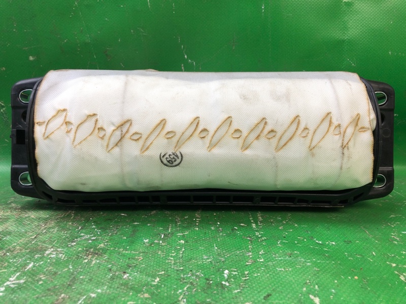 Подушка безопасности пассажира VOLKSWAGEN PASSAT B7 11-15 2012 2.5 CBUA 561 880 204 A Б/У