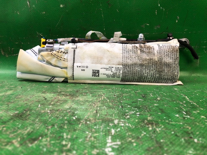 Подушка безопасности в сиденье левая VOLKSWAGEN PASSAT B7 11-15 2.5 CBUA