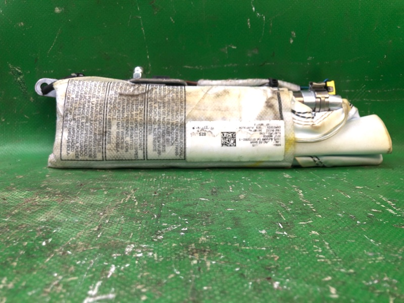 Подушка безопасности в сиденье правая VOLKSWAGEN PASSAT B7 11-15 2.5 CBUA