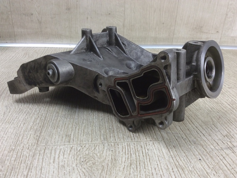 Кронштейн масляного фильтра PASSAT CC 12-18 2013 Седан 2.0 CBFA